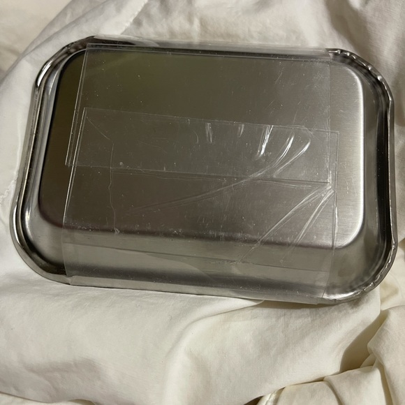 M DESIGN METAL 2 piece soap dish tray - Picture 3 of 3